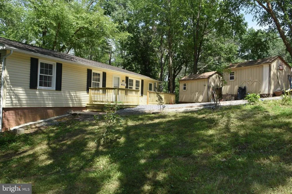 6513 Deerskin Dr, Fredericksburg, VA 22407 | MLS: VASP2034336
